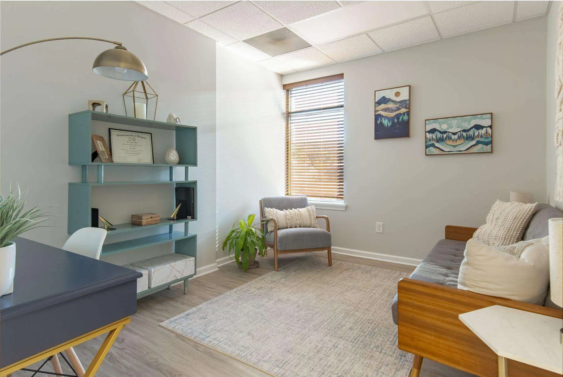 VirginiaFamilyTherapy_16-scaled Therapist Charlottesville VA - therapy office inside our Pantops location
